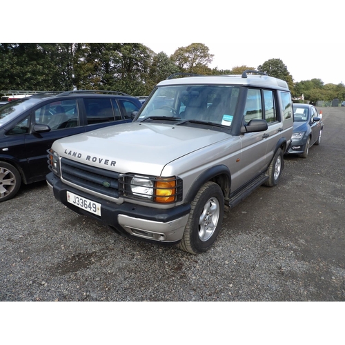 20 - A 1999 Land Rover Discovery V8i ES J33649 (petrol/automatic), odometer reading 65,814 miles