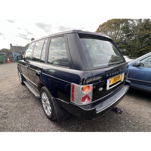 17 - A 2002 Range Vogue 4.4 V8 J116199 (petrol/automatic), odometer reading 103,402 miles