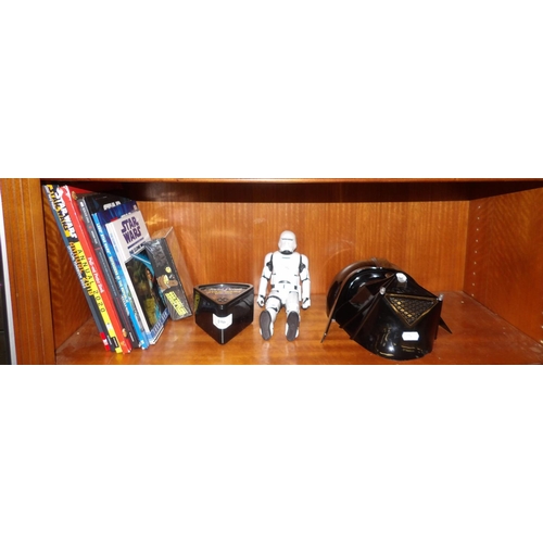 196 - A range of Star Wars memorabilia and ephemera