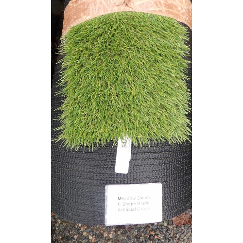 34 - A roll of Meadow 35mm C Shape Blade artificial grass 3.9m x 4m