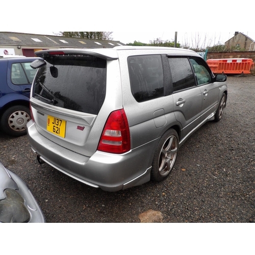 11 - A 2004 Subaru Forester 2.5 estate J137621 (petrol/manual), odometer reading 98,667 miles