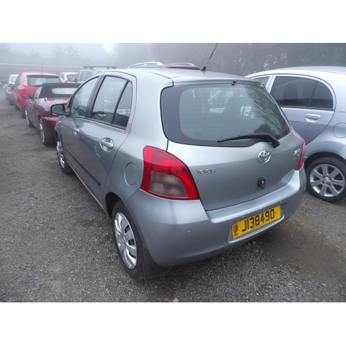 10 - A 2008 Toyota Yaris 1.4 TDi five door hatchback J138490 (diesel/automatic), odometer reading 76,517 ... 