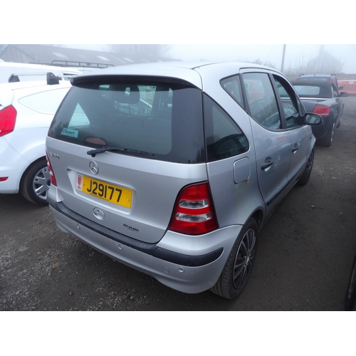 20 - A 2004 Mercedes-Benz A160 Classic 1.6 five door hatchback J29177 (petrol/manual), odometer reading 1... 