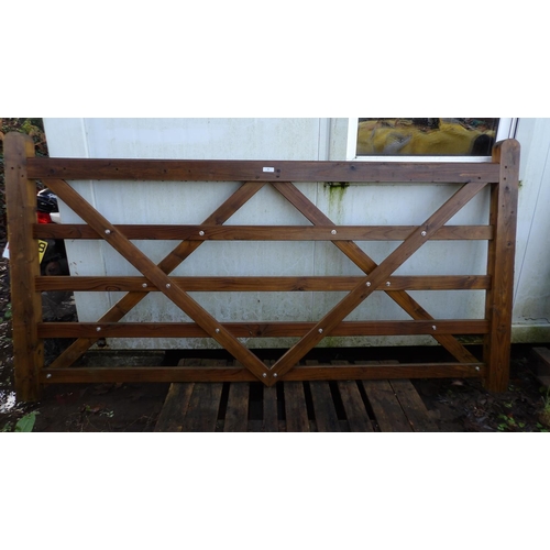 35 - A Jacksons wooden field gate - new (2.4m wide)