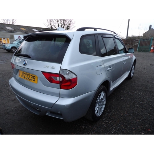 15 - A 2005 BMW X3 SE 2.5 SUV J123239 (petrol/automatic), odometer reading 92,447 miles