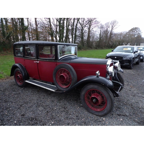 20 - A circa 1933/34 Humber Twelve 1.7 four door saloon J132708 (petrol/mamual), odometer reading 46,147 ... 