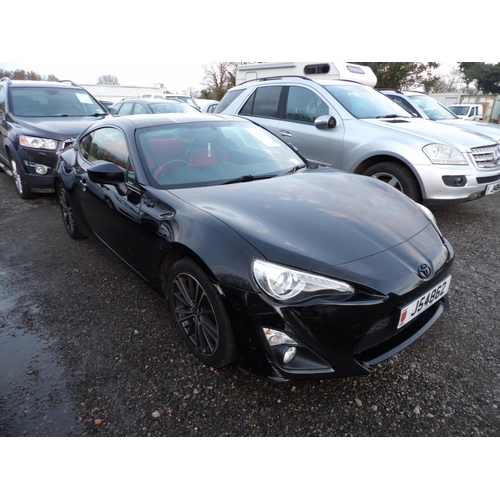 9 - A 2013 Toyota GT 86 2.0 coupe J54862 (petrol/automatic), odometer reading 46,740 miles