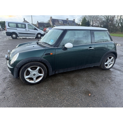 5 - A 2003 Mini Cooper 1.6 three door hatchback J120883 (petrol/manual), odometer reading 77,749 miles