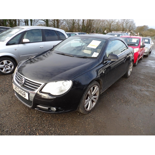 17 - A 2007 Volkswagen EOS Individual 2.0T convertible J103468 (petrol/manual), odometer reading 55,788 m... 