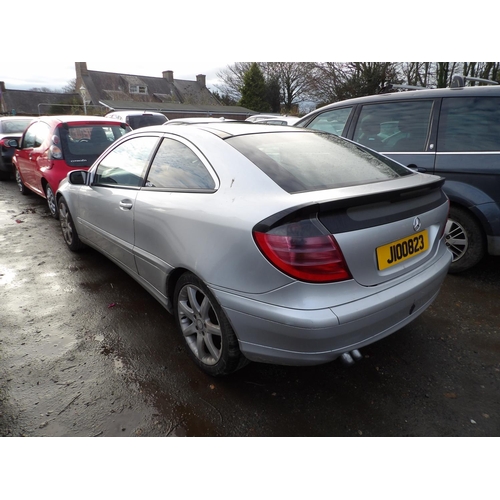 19 - A 2002 Mercedes-Benz C220 2.1 CDi coupe J100823 (diesel/manual) - odometer reading illegible.