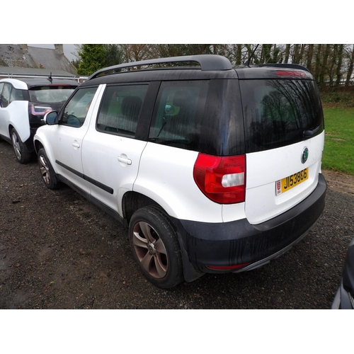 3 - A 2013 Skoda Yeti Elegance G-Line II 1.6 TDi SUV J153866 (diesel/manual), odometer reading 92,152 mi... 