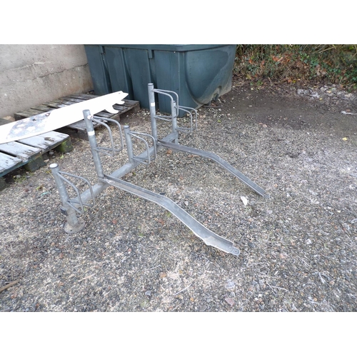 53 - A galvanised bicycle rack (5 cycle capacity)