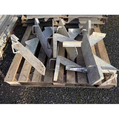 11 - Several galvanised scaffold Strongboys