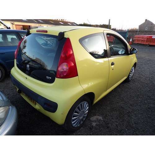 10 - A 2007 Peugeot 107 Urban Lite 1.0 three door hatchback J106877 (petrol/manual), odometer reading 56,... 