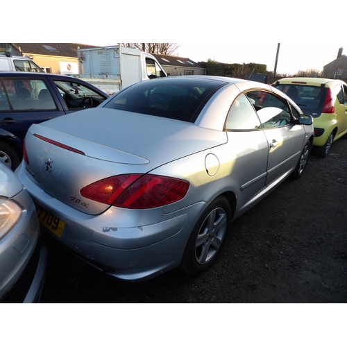 11 - A 2004 Peugeot 307 CC 2.0 coupe convertible J97709 ()petrol/automatic), odometer reading 63,920 mile... 