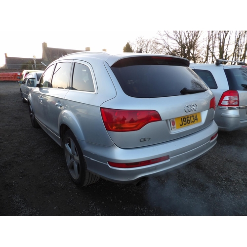 12 - A 2006 Audi Q7 S-Line Quattro 2.7 TDi SUV (seven seats) J96134 (diesel/automatic), odometer reading ... 