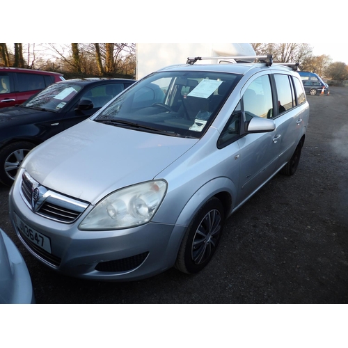 9 - A 2008 Vauxhall Zafira Breeze 1.6 MPV J113647 (petrol/manual), odometer reading 101,969 miles