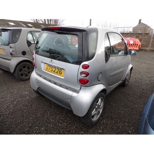 15 - A 2003 Smart Passion 0.7 coupe J75226 (petrol/automatic), odometer reading 58,791 miles