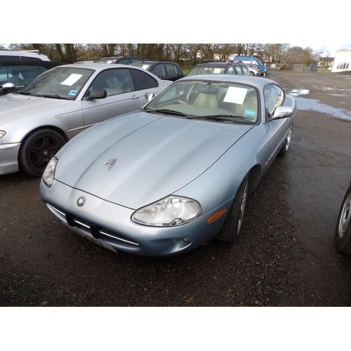 21 - A 1997 Jaguar XK8 4.0 sports coupe J72913 (petrol/automatic), odometer reading 59,479 miles