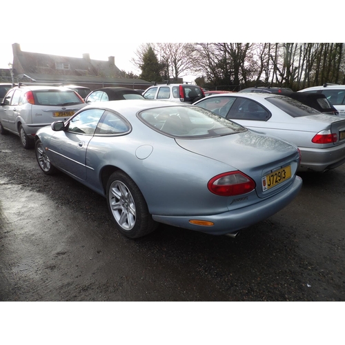 21 - A 1997 Jaguar XK8 4.0 sports coupe J72913 (petrol/automatic), odometer reading 59,479 miles