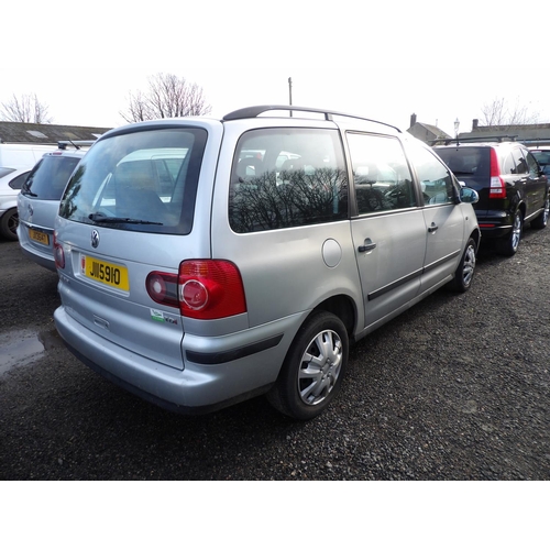 5 - A 2009 Volkswagen Sharan S 1.9 TDi MPV J115910 (diesel/automatic), odometer reading 141,588 miles