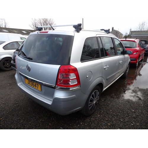 9 - A 2008 Vauxhall Zafira Breeze 1.6 MPV J113647 (petrol/manual), odometer reading 101,970 miles