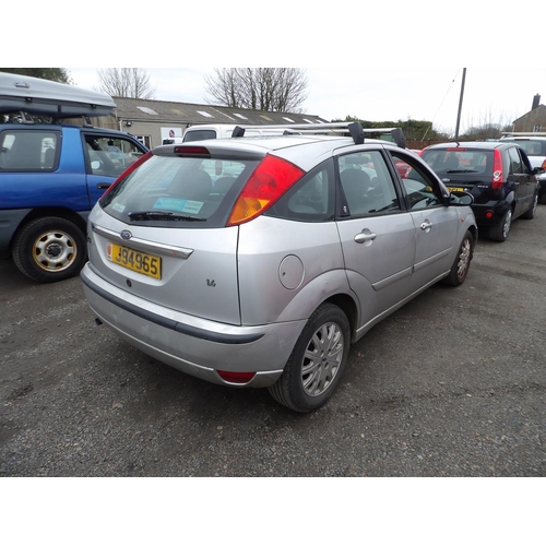 10 - A 2002 Ford Focus Ghia 1.6 five door hatchback J94965 (petrol/manual), odometer reading 145,165 mile... 