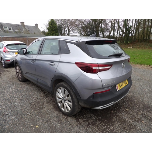 2 - A 2021 Vauxhall Grandland X 1.2 Turbo Elite SUV J143745 (petrol/manual), odometer reading 31,998 mil... 