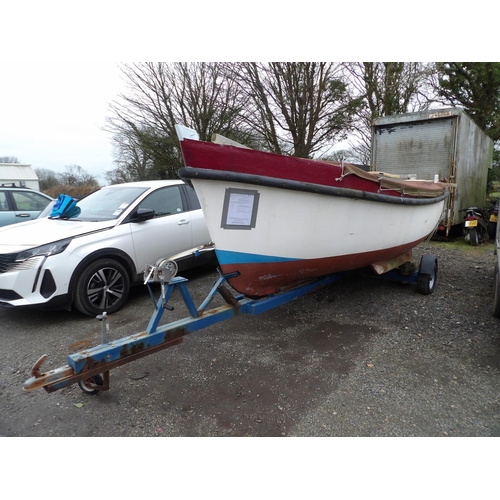 15 - A Plymouth Pilot 18' boat 