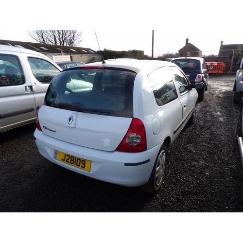 10 - A 2008 Renault Clio Campus 1.2 three door hatchback J28109 (petrol/manual), odometer reading 100,264... 