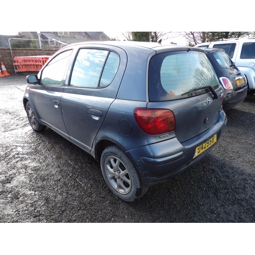 12 - A 2004 Toyota Yaris Blue 1.3 five door hatchback J42958 (petrol/manual), odometer reading 51,007 mil... 