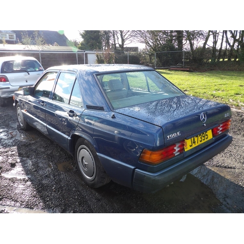 2 - A 1993 Mercedes-Benz 190E 2.0 four door saloon J47395 (petrol/automatic), odometer reading 70,880 mi... 