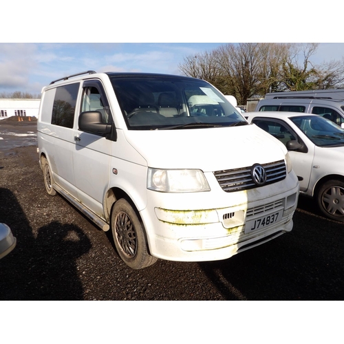 8 - A 2009 Volkswagen Transporter T28 1.9 TDi six seat window van J74837 (diesel/manual), odometer readi... 