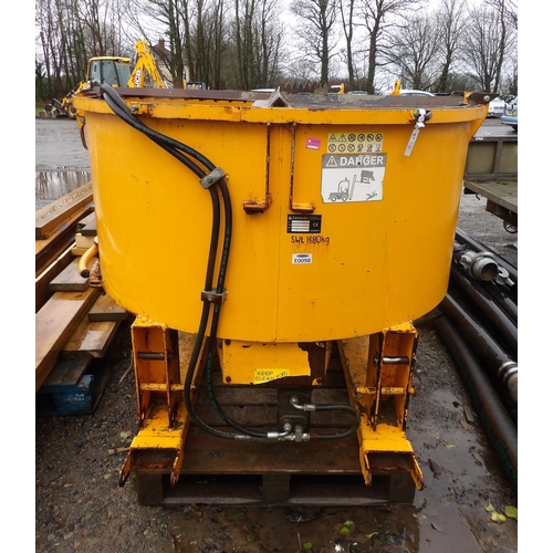 25 - A Zagroda forklift mounted/stand alone hydraulic barrel mixer (approximately 1 ton capacity)