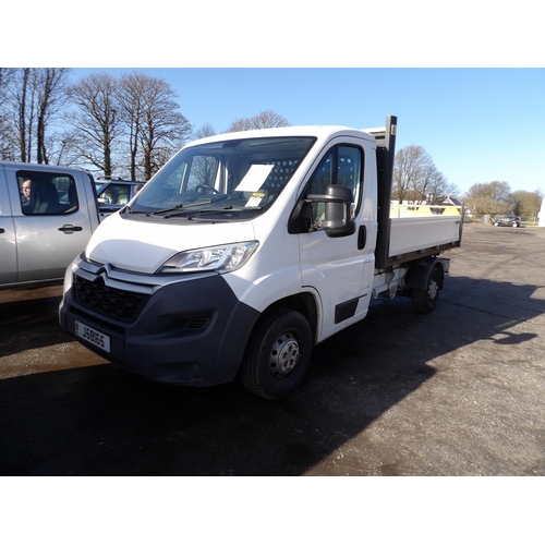 20 - A 2018 Citroen Relay 35 BlueHDi 2.0 tipper J58165 (diesel/manual), odometer reading 41,862 miles