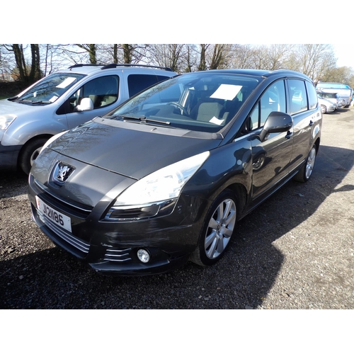 6 - A 2012 Peugeot 5008 Allure 1.6 HDi MPV J121186 (diesel/manual), odometer reading 72,444 miles