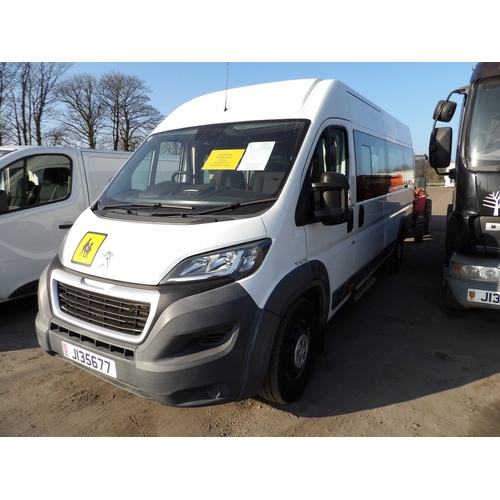 23 - A 2017 Peugeot Boxer 440 2.0 HDi minibus (seventeen seats) J135677 (diesel/manual), odometer reading... 