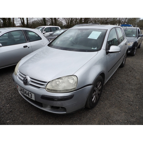 11 - A 2005 Volkswagen Golf SE FSi 1.6 five door hatchback J49443 (petrol/automatic), odometer reading 82... 