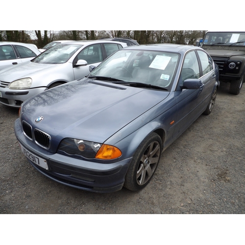 14 - A 2000 BMW 328i SE 2.8 four door saloon J92917 (petrol/manual), odometer reading 90,402 miles