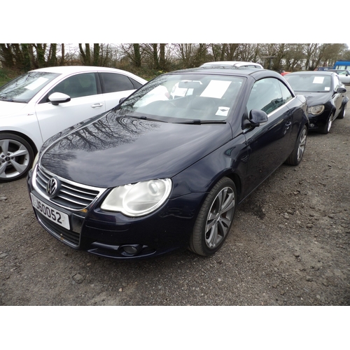 5 - A 2008 Volkswagen EOS Sport TSi 2.0 convertible J60052 (petrol/manual), odometer reading 49,480 mile... 