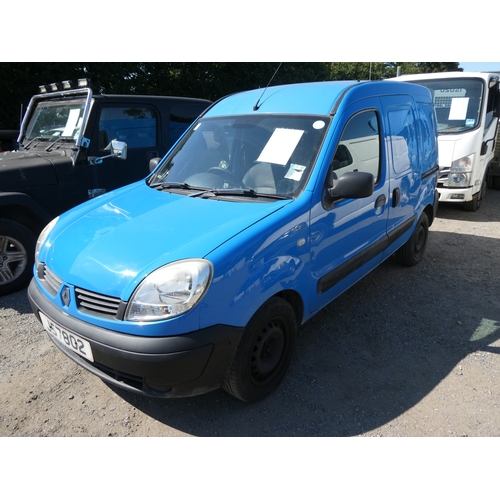 23 - A 2007 Renault Kangoo SL16 1.2 small goods van J57802 (petrol/manual), odometer reading 101,469 mile... 
