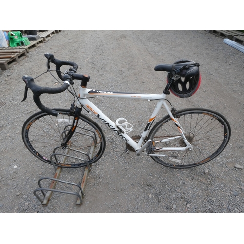 109 - A Race Viking light weight aluminium road racing bicycle (22