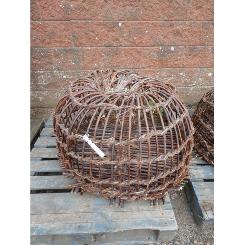 93 - A traditional willow inkwell lobster pot