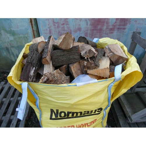 75 - A bulk bag of logs