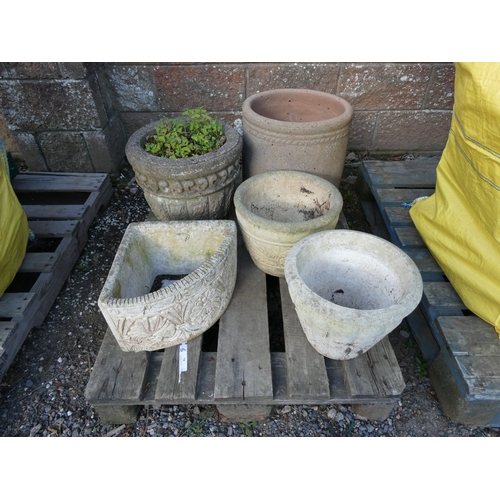 79 - Five assorted reconstituted stone planters