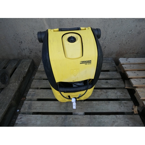 88 - A Karcher KB40 pressure washer