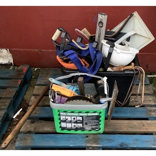 64 - Assorted tools and accessories