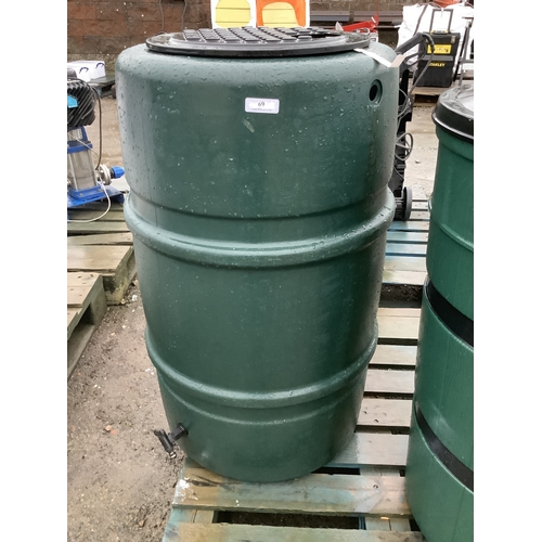 69 - A green PVC water butt modelled as a barrel