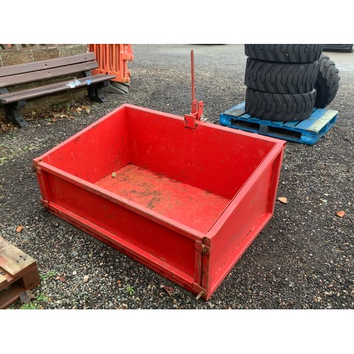 92 - A tractor mounted tipping transport box 5'