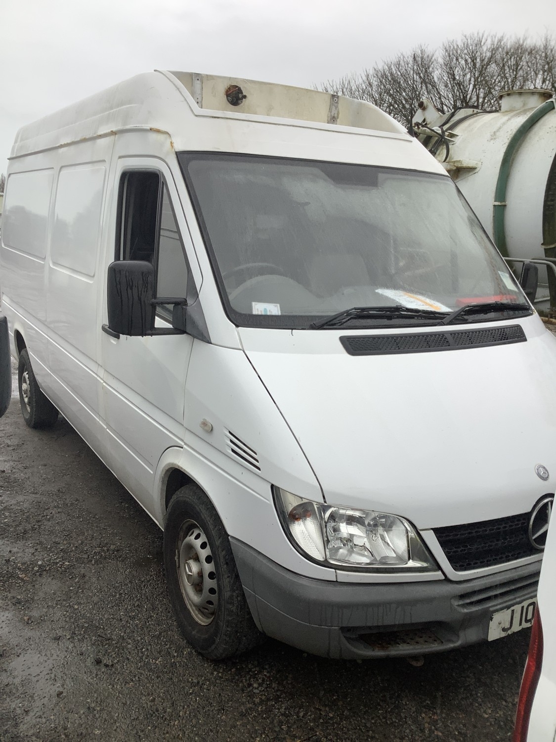 A 2003 Mercedes Sprinter 211 2.1 CDi insulated panel van J100498 ...